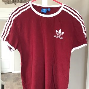 Burgundy 3-stripe Adidas Tee